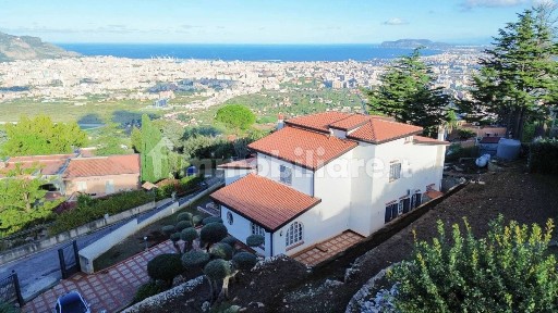 Villa unifamiliare via Umberto Maddalena, 4, Poggio Ridente, Palermo