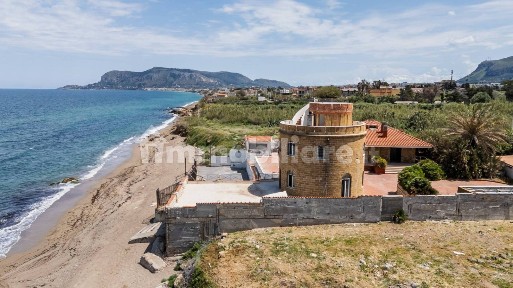 Villa unifamiliare via Messina Marine 634, Acqua dei Corsari, Palermo