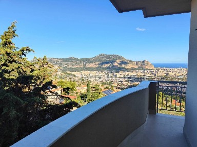 Appartamento in villa via Marianna Caruso Coffa 24, Inserra, Palermo