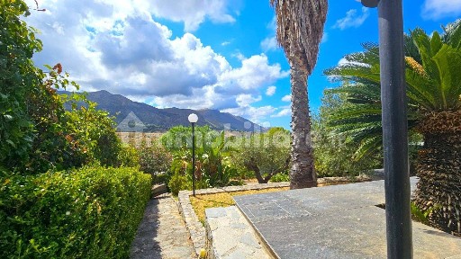 Villa unifamiliare Contrada Ganidarci, Trabia