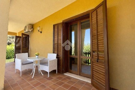 Villa bifamiliare via Vittime del Mare 35, Trappeto
