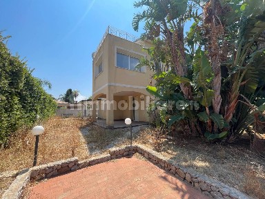 Villa unifamiliare viale Degli Oleandri, Torre Muzza, Carini