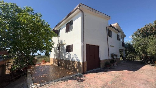 Villa unifamiliare Contrada Bosco Furia, Partinico