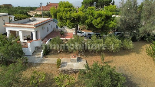 Villa unifamiliare Contrada Margi Soprano, Partinico