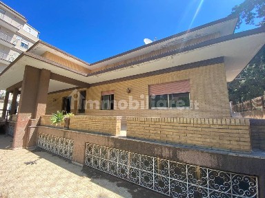 Villa unifamiliare via Sferracavallo, Sferracavallo - Barcarello, Palermo