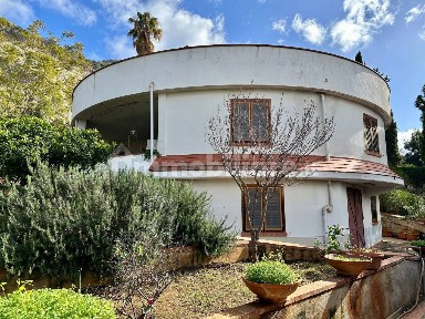 Villa unifamiliare viale Margherita di Savoia, Mondello - Valdesi, Palermo