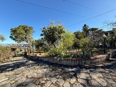 Villa unifamiliare Contrada Sant'Onofrio - V.le delle Ortensie, Salina, Trabia