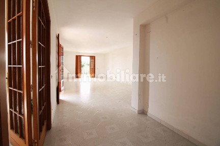 Appartamento in villa via Solunto, Centro, Santa Flavia