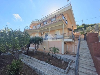 Villa bifamiliare via XXVII Maggio 60, Misilmeri