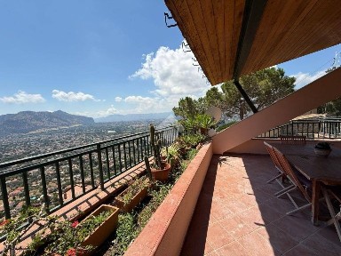 Villa unifamiliare via Grotte Partanna 5, Capo Gallo, Palermo