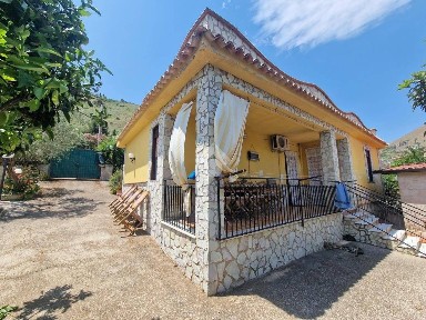 Villa unifamiliare via degli Orti 32, Piano Stoppa, Misilmeri
