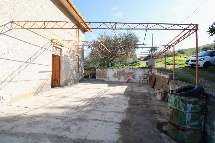 Villa unifamiliare Strada Statale Catanese, Bolognetta