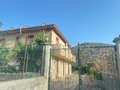 Villa bifamiliare via Pablo Neruda, Torretta