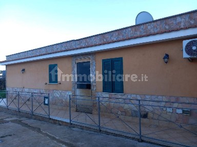 Villa unifamiliare via Salerno, Cruillas, Palermo