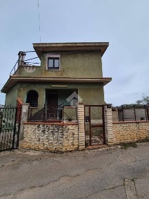 Villa bifamiliare via Eva Peron 17, Monreale