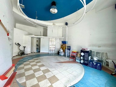 Locale commerciale in Affitto