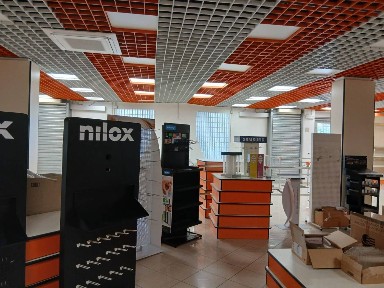 Attività commerciale in Affitto