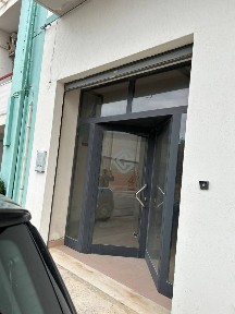 Locale commerciale in Affitto