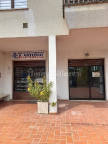 Locale commerciale in Affitto