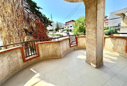 Appartamento in villa Contrada Garofalo, Partinico