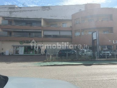 Locale commerciale in Affitto