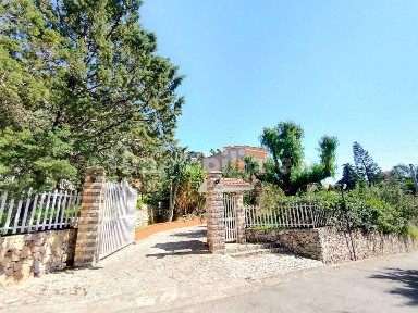 Palermo, Borgo Nuovo - Castellana, Via Celona, 19