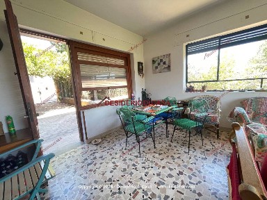 Villa unifamiliare via Alcide De Gasperi 47, Centro, Santa Flavia