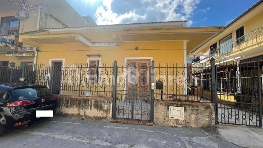 Villa unifamiliare via Teramo 18, Centro, Carini
