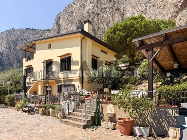 Villa unifamiliare Lungomare Cristoforo Colombo 846, Vergine Maria, Palermo