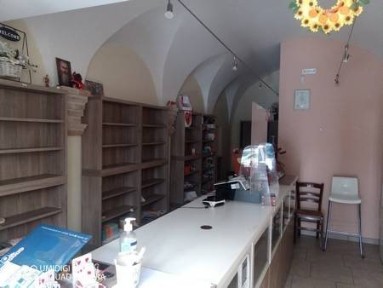 Locale commerciale in Affitto