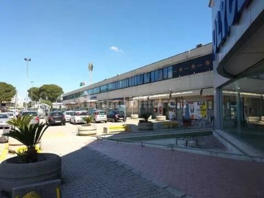 Locale commerciale in Affitto