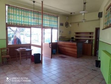 Locale commerciale in Affitto