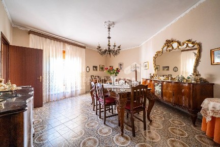 Villa unifamiliare via Francesco Cangialosi 27, Centro, Carini