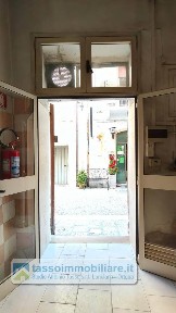 Negozio - Locale commerciale in Affitto