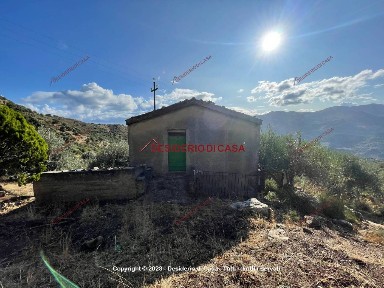 Pollina, Via Giovanni Meli