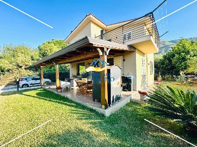 Altavilla Milicia, Via Chiesazza Sperone 12