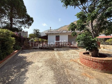 Carini, Via Valle Cera, 7