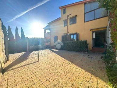 Villa plurifamiliare Contrada Ponte di Chiavetta, Sant'Onofrio, Trabia