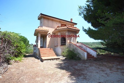 Villa unifamiliare Strada Provinciale della traversa, Centro, Bagheria