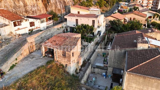 Villa unifamiliare via Pitrè 5, Cefalù