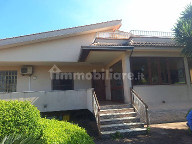 Villa bifamiliare via Tommaso Natale 93E, Cardillo, Palermo