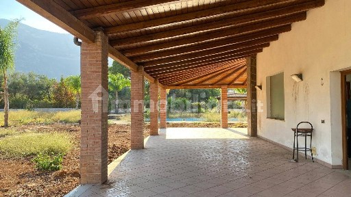 Villa unifamiliare via Fondo Crocco, Torre Muzza, Carini