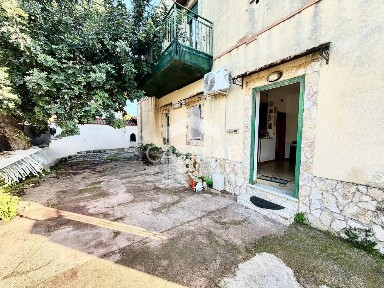 Appartamento in villa via Sandro Pertini, Pozzillo, Cinisi