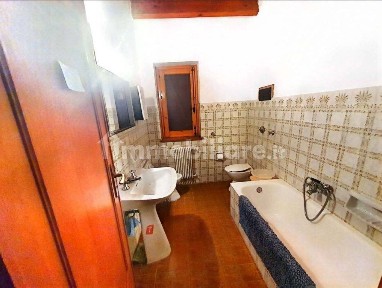 Villa all'asta via Caprioli, Cefalù