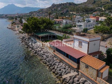 Villa unifamiliare via Giardini N 13 13, Centro, Trabia