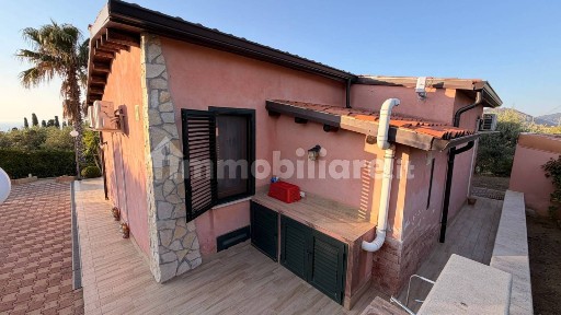 Villa unifamiliare Contrada Calzata, Campofelice di Roccella