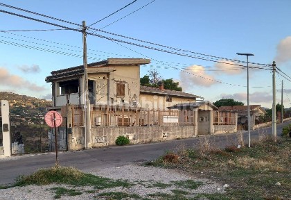 Villa unifamiliare via Italia, Centro, Misilmeri