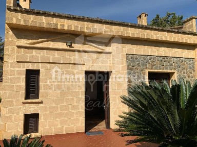 Cefalù, Via La Maddalena, 5