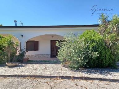 Villa unifamiliare Contrada Serre, Ciminna