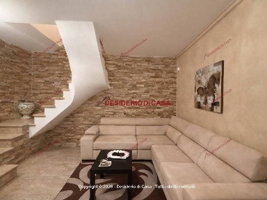 Villa bifamiliare via Madonnina di Gibilmanna 65, Campofelice di Roccella